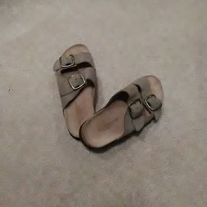 High-end Gray Sandels